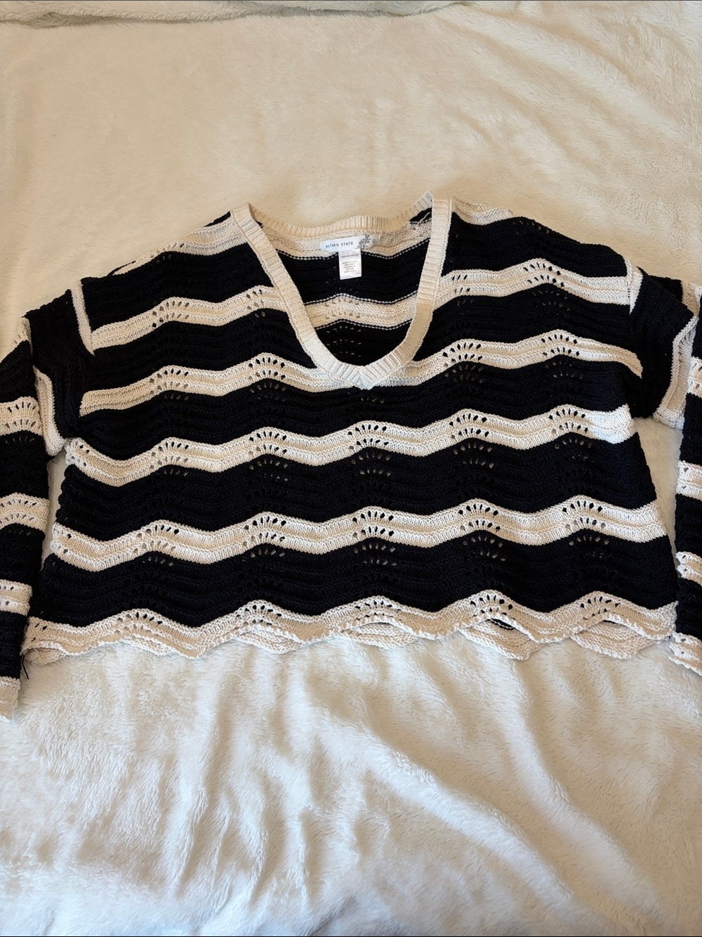 Cropped Altar’d State Sweater